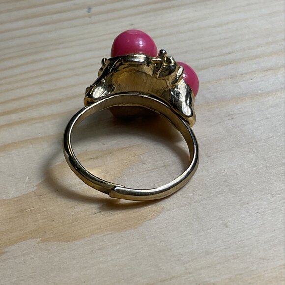 Vintage Gold Tone Round Pink Coral Center Pearls Adjustable Ring - Picture 4 of 4